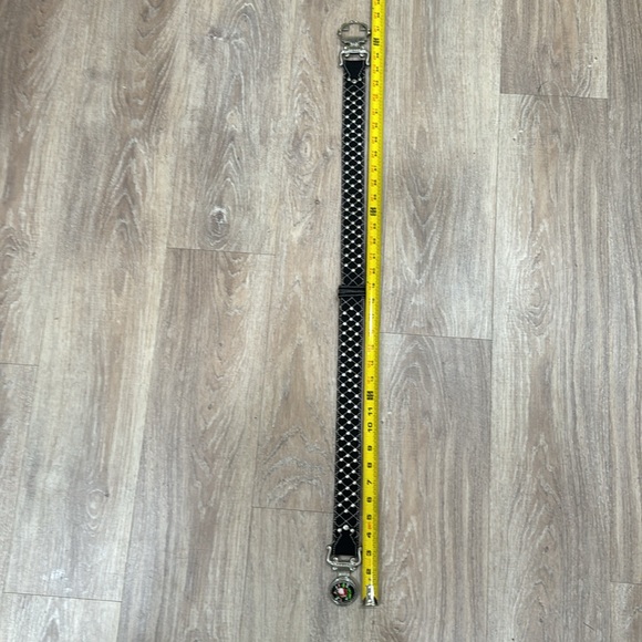 Betsey Johnson studded belt black with metal buckle with embroidered flower - Picture 5 of 5